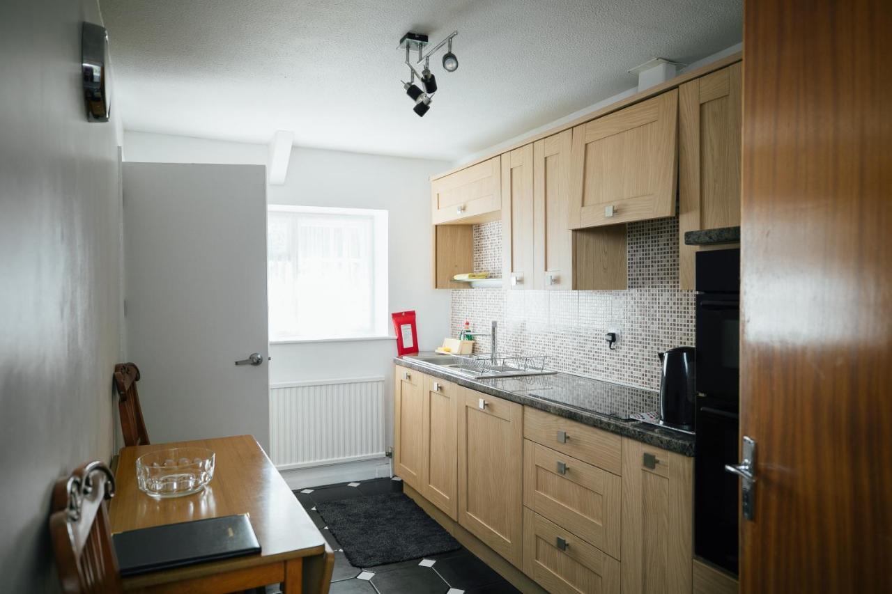 Apartamento Mews Flat Tenby Exterior foto
